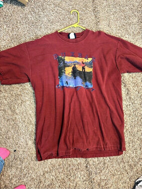 Duxbak Men's Graphic Short Sleeve Tee in Red